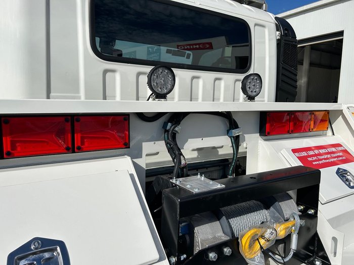 2025 Hino 300 Series 921