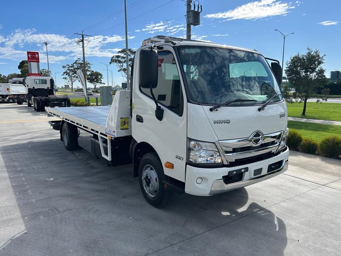 2025 Hino 300 Series 921