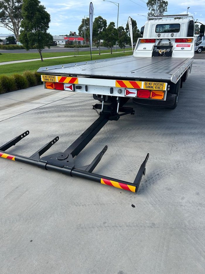 2025 Hino 300 Series 921