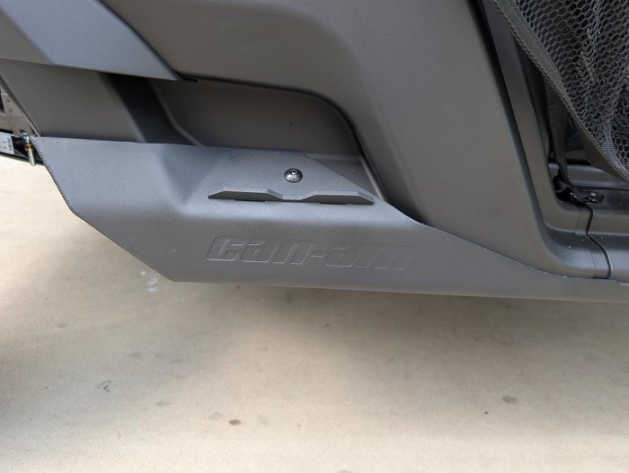 2025 Can-Am Defender HD10 XMR Defender Red