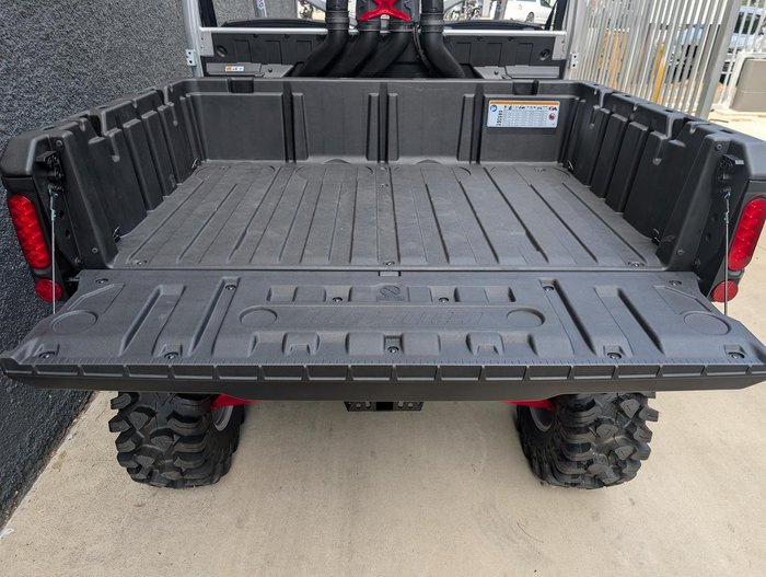 2025 Can-Am Defender HD10 XMR Defender Red