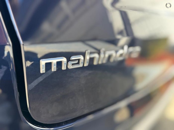 2025 Mahindra XUV700 AX7L