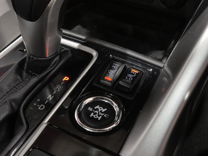 2020 Mitsubishi Eclipse Cross Exceed YA MY20 AWD White