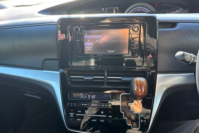 2019 Toyota Tarago ULTIMA GSR50R Glacier White