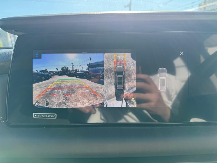 2025 Mahindra XUV700 AX7L