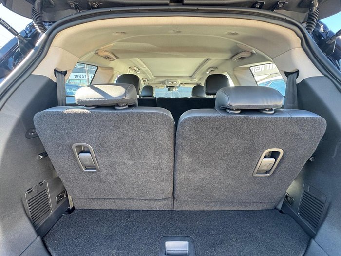 2025 Mahindra XUV700 AX7L