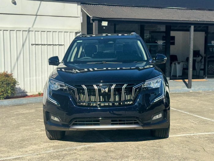 2025 Mahindra XUV700 AX7L