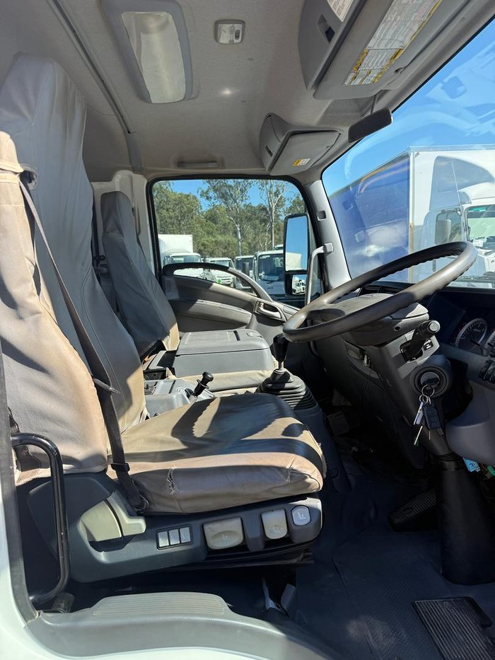 2017 Isuzu F Series FRR110-260