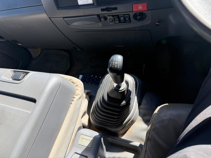 2017 Isuzu F Series FRR110-260