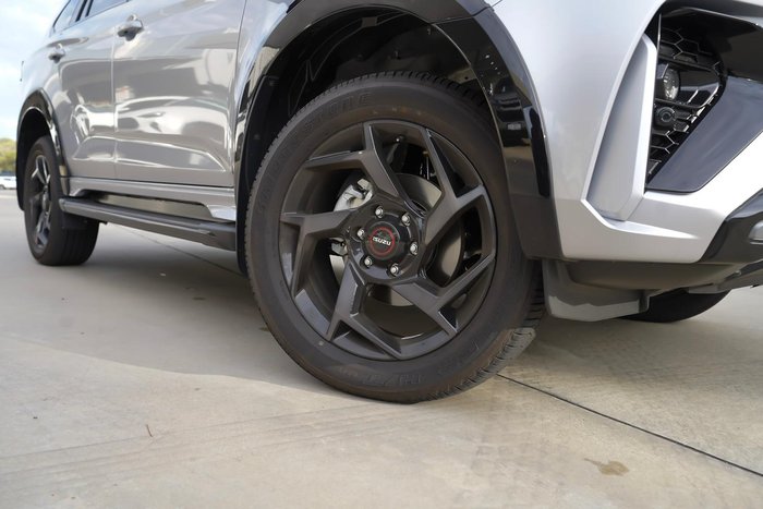 2025 Isuzu MU-X X-TERRAIN