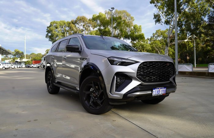 2025 Isuzu MU-X X-TERRAIN