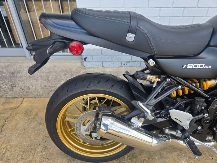 2025 Kawasaki Z900RS SE Black