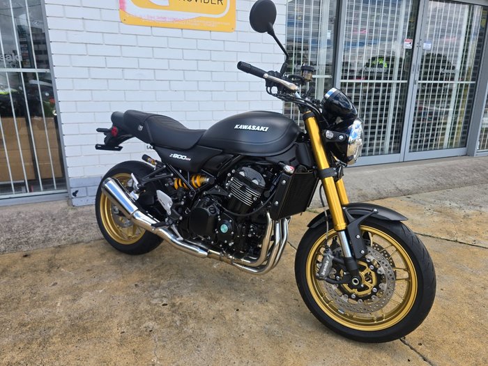 2025 Kawasaki Z900RS SE Black