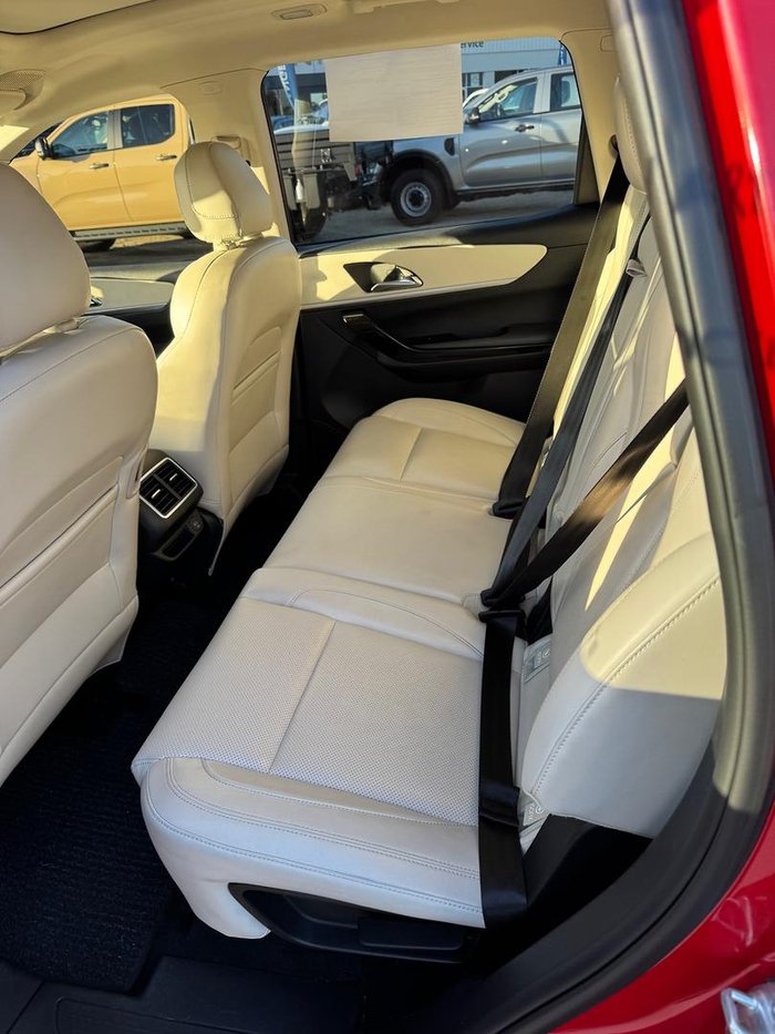 2023 Mahindra XUV700 AX7L Red Rage