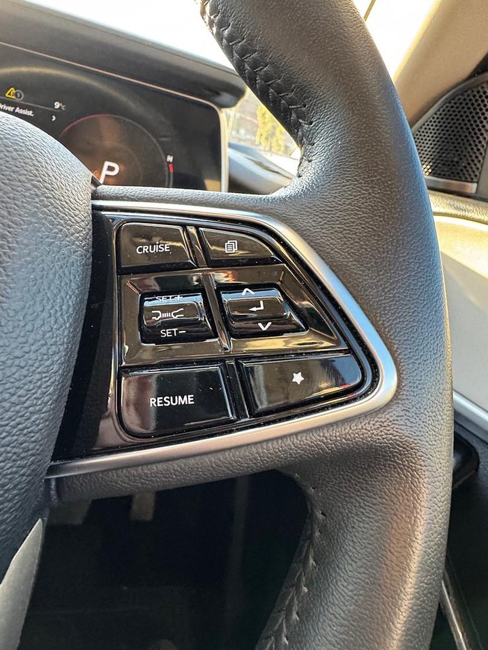 2023 Mahindra XUV700 AX7L Red Rage