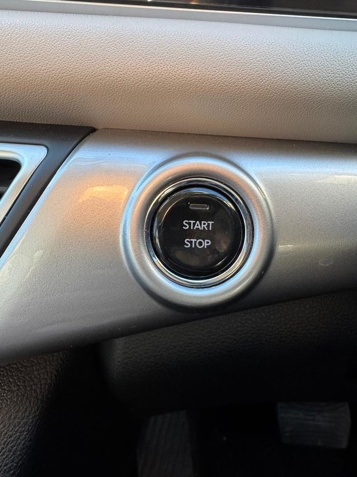 2023 Mahindra XUV700 AX7L Red Rage