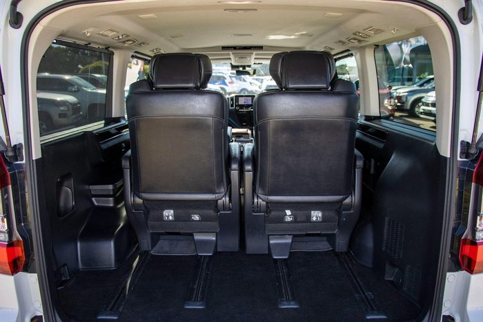 2019 Toyota Granvia VX