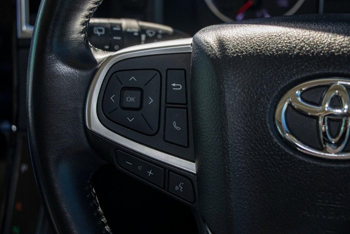 2019 Toyota Granvia VX