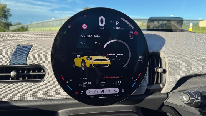 2026 MINI Cooper C Favoured