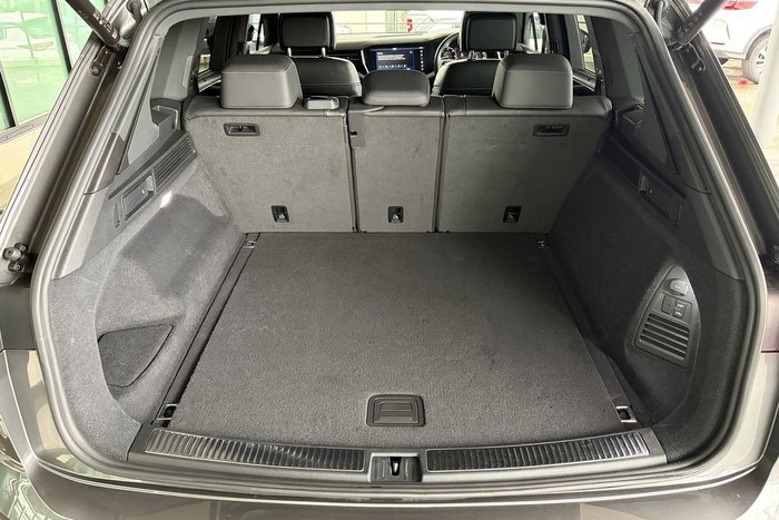2022 Volkswagen Touareg 210TDI R-Line