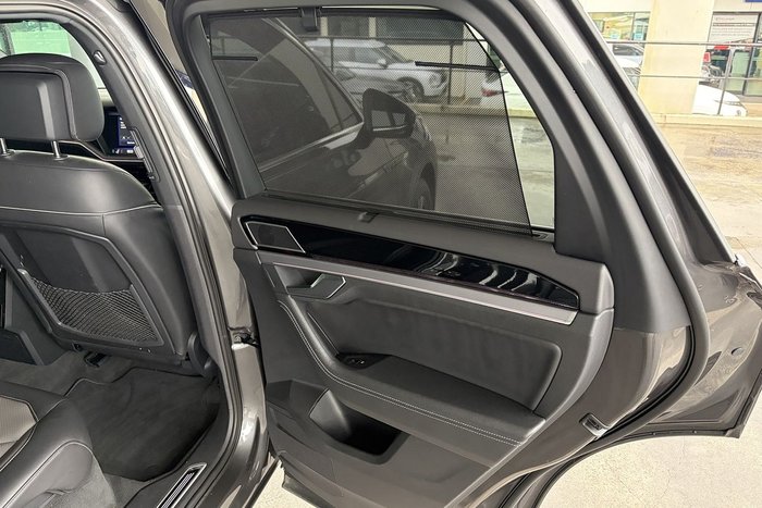 2022 Volkswagen Touareg 210TDI R-Line