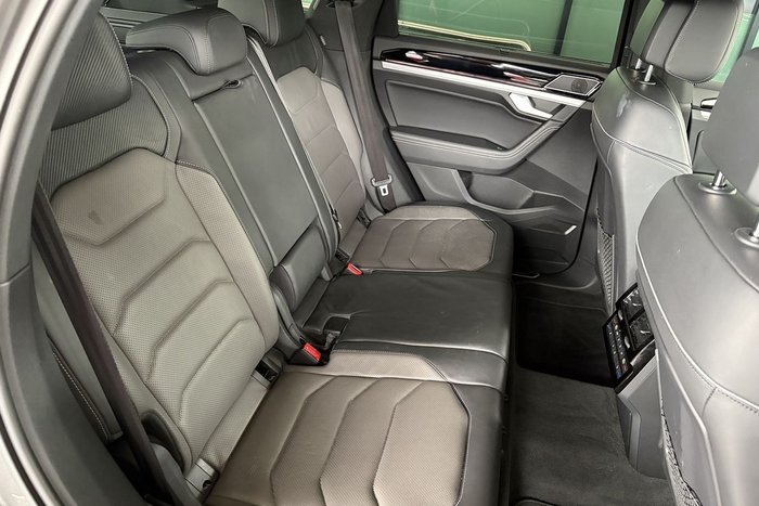 2022 Volkswagen Touareg 210TDI R-Line
