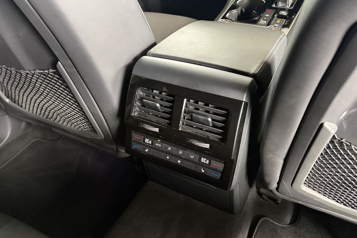 2022 Volkswagen Touareg 210TDI R-Line