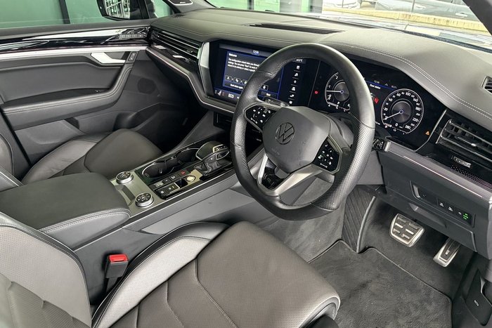 2022 Volkswagen Touareg 210TDI R-Line