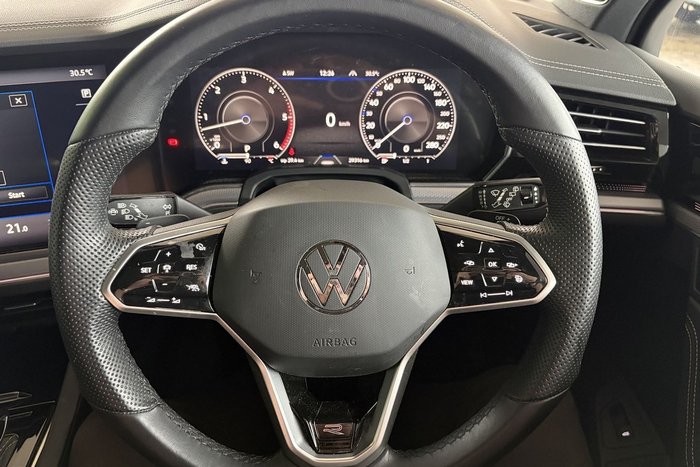 2022 Volkswagen Touareg 210TDI R-Line