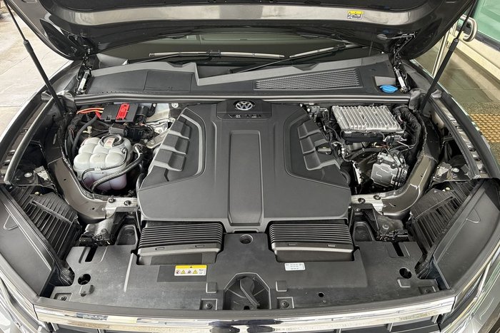 2022 Volkswagen Touareg 210TDI R-Line