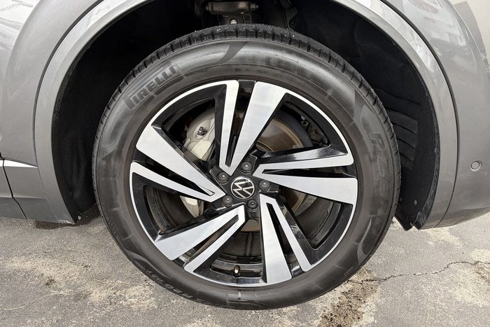 2022 Volkswagen Touareg 210TDI R-Line
