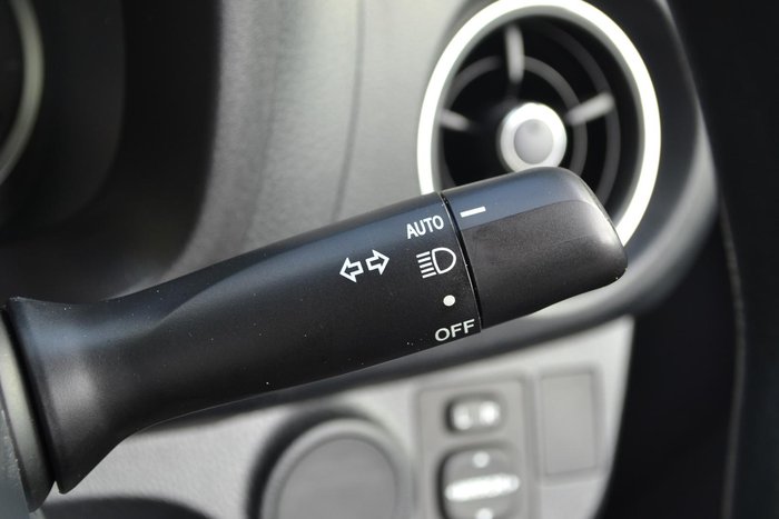 2019 Toyota Yaris Ascent NCP130R Glacier White