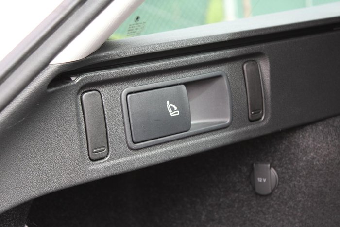 2019 SKODA Octavia 110TSI NE MY19 Candy White