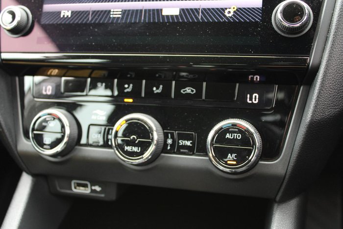 2019 SKODA Octavia 110TSI NE MY19 Candy White