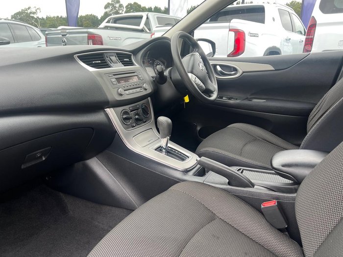 2013 Nissan Pulsar ST