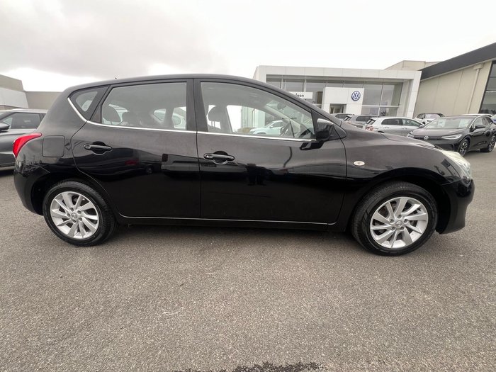 2013 Nissan Pulsar ST
