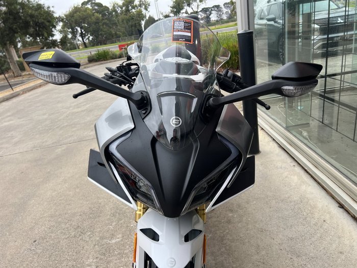 2026 CFMOTO 2026 CF MOTO 450CC 450 SR S Road NEBULA WHITE