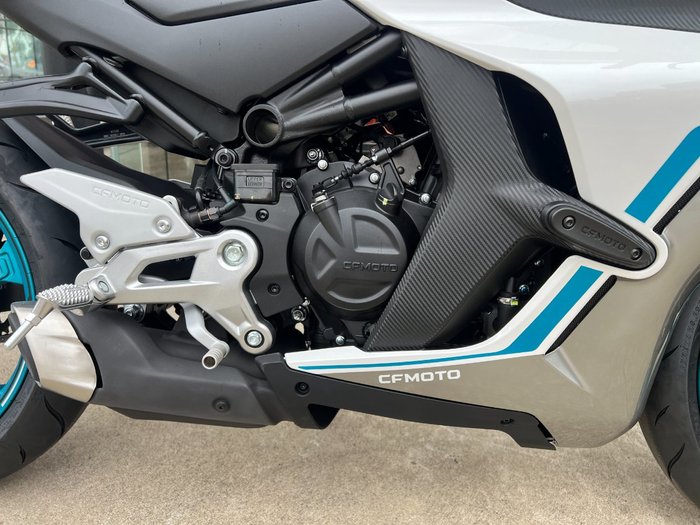 2026 CFMOTO 2026 CF MOTO 450CC 450 SR S Road NEBULA WHITE