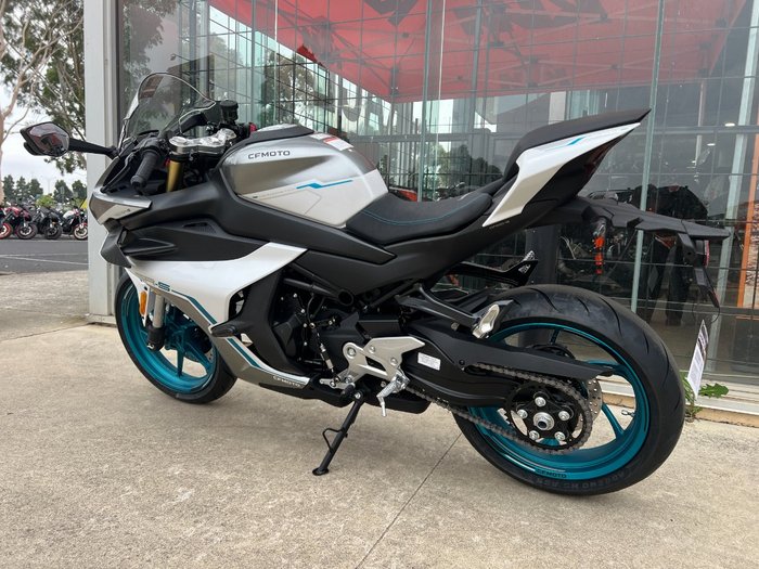 2026 CFMOTO 2026 CF MOTO 450CC 450 SR S Road NEBULA WHITE