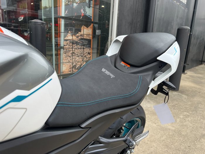 2026 CFMOTO 2026 CF MOTO 450CC 450 SR S Road NEBULA WHITE