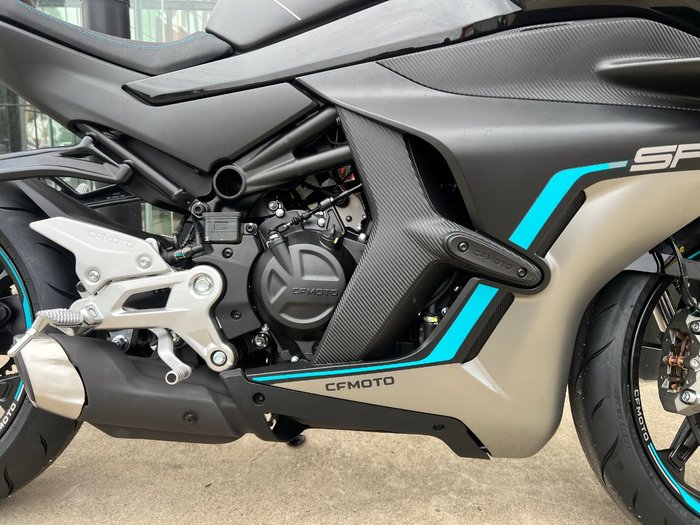 2026 CFMOTO 2026 CF MOTO 450CC 450 SR S Road Gem Black