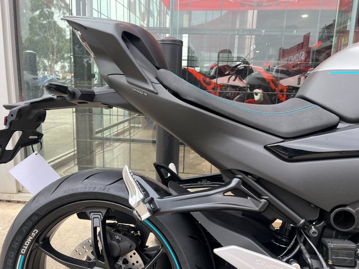 2026 CFMOTO 2026 CF MOTO 450CC 450 SR S Road Gem Black