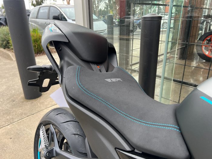 2026 CFMOTO 2026 CF MOTO 450CC 450 SR S Road Gem Black