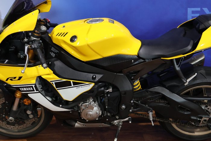 2016 Yamaha YZF-R1 Black