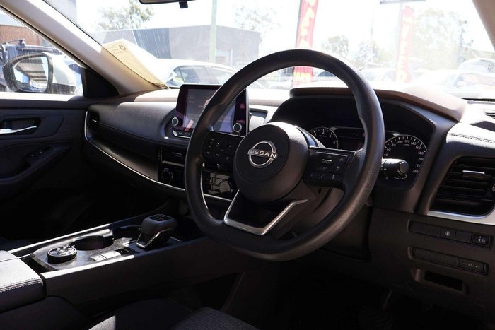 2024 Nissan X-TRAIL ST