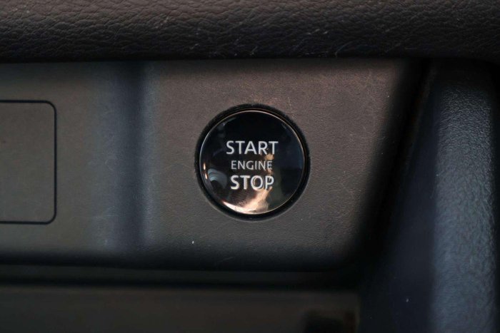 2024 Nissan X-TRAIL ST