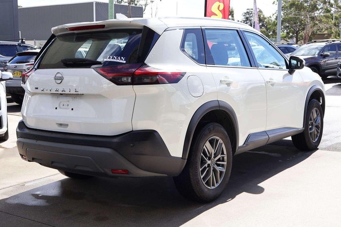 2024 Nissan X-TRAIL ST