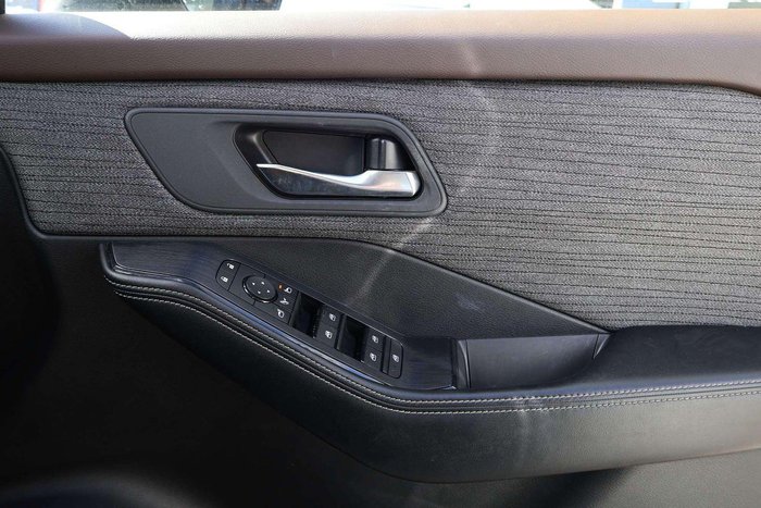 2024 Nissan X-TRAIL ST