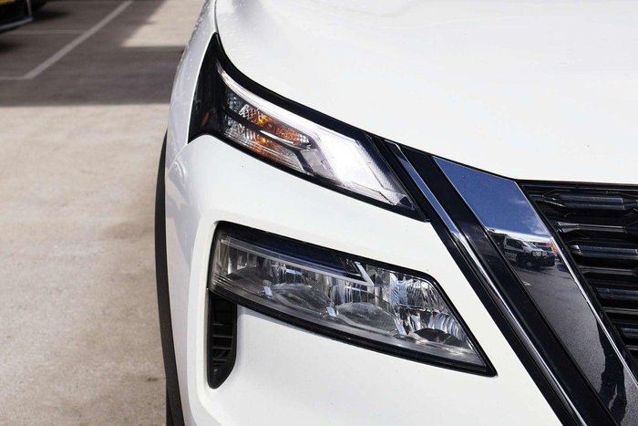 2024 Nissan X-TRAIL ST