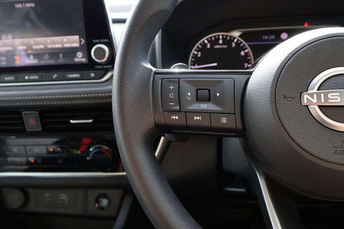 2024 Nissan X-TRAIL ST